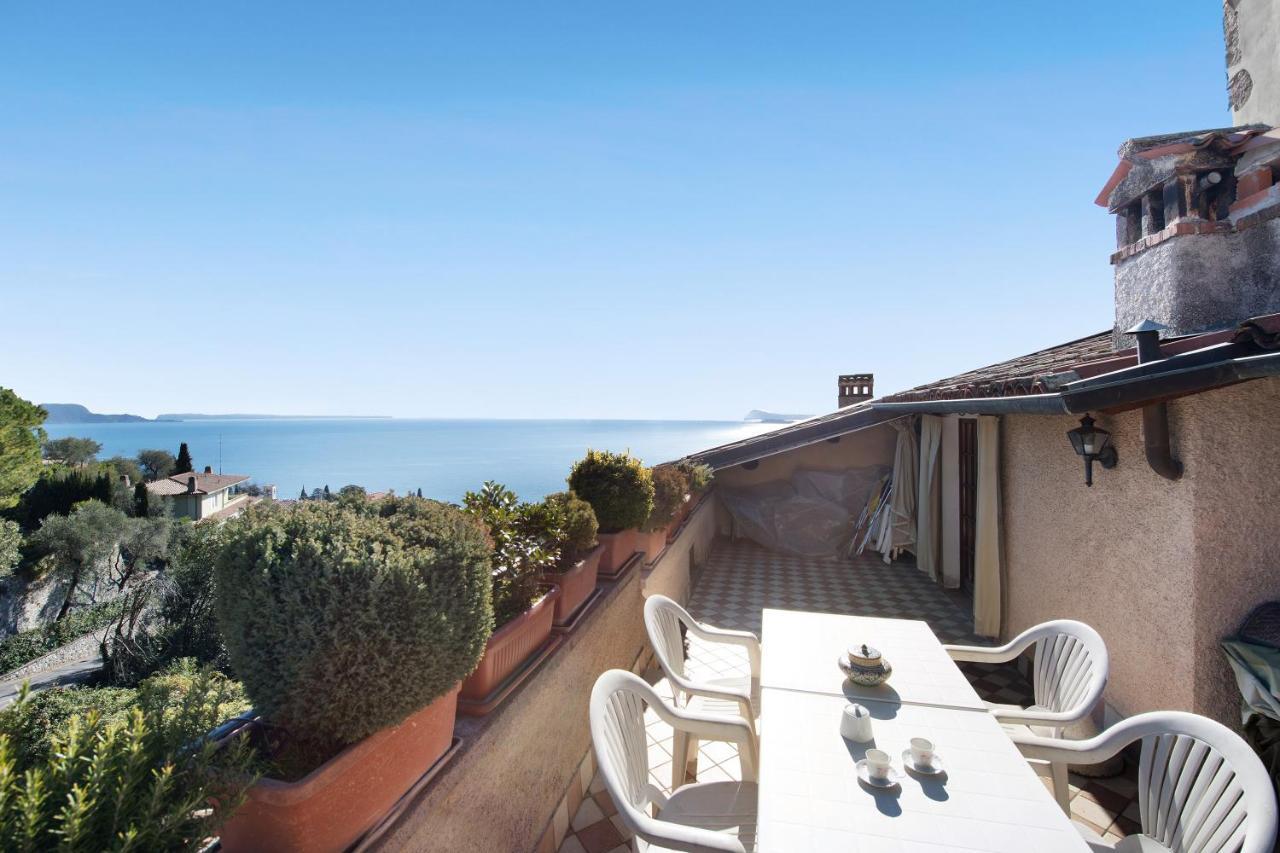 Lake View Apartment Gardone Riviera Exteriör bild